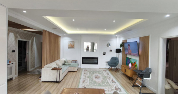 Apartament 3 camere, etaj 2, zona ultracentrala, bloc nou,