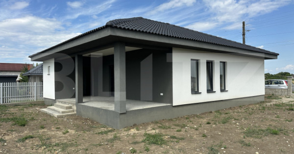 Casa plan parter, 125 mp utili, 450 mp teren , Lazuri