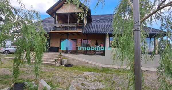 Casa cu teren si doua pastravarii in Fantana Mare