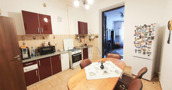 BALCESCU - ISTORIC - PARTER - 3 CAMERE - 2 BAI - GRADINA 90m