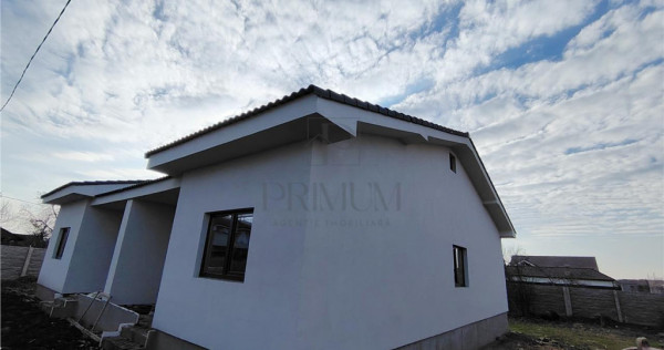 Duplex pe parter - zona excelenta - toate utilitatile - pers