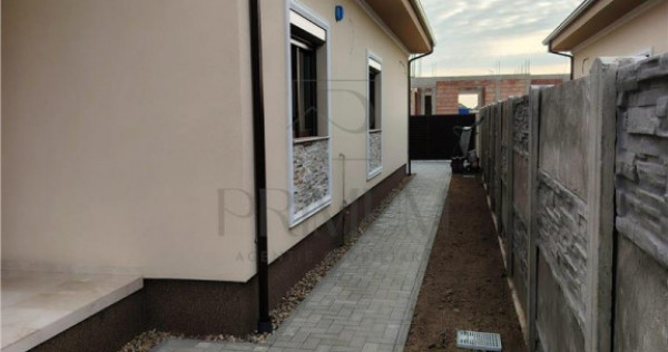 Duplex pe parter - zona usor accesibila - predare la cheie