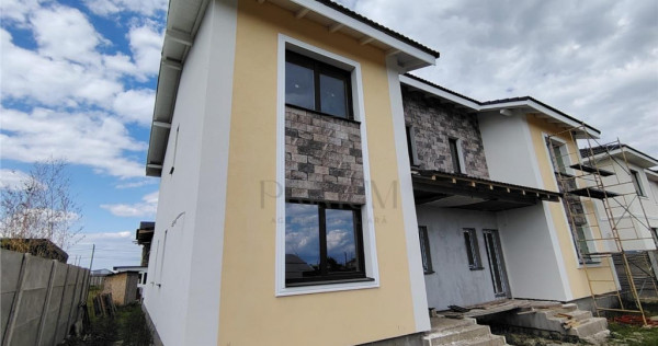 Duplex 5 camere - bucatarie inchisa - dormitor la parter - t