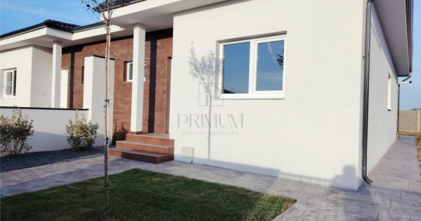 Duplex pe plan - acces facil - zona in plina dezvoltare