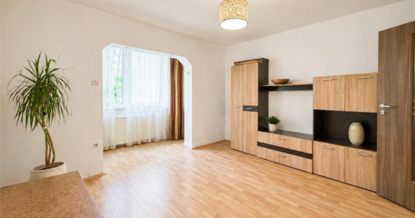 Apartament cu 3 camere, izolat termic, Dambu Pietros, Targu