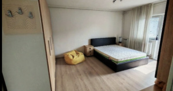 Brancoveanu etaj 8 decomandat