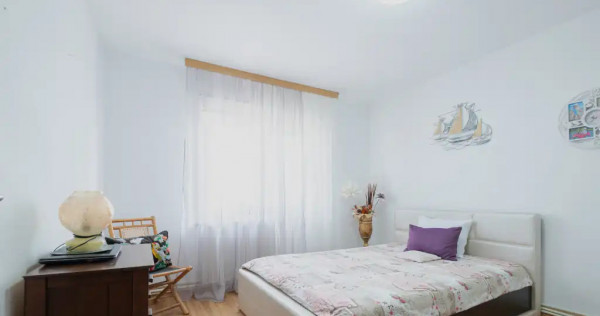 Apartament 3 camere decomandat - Inel 2