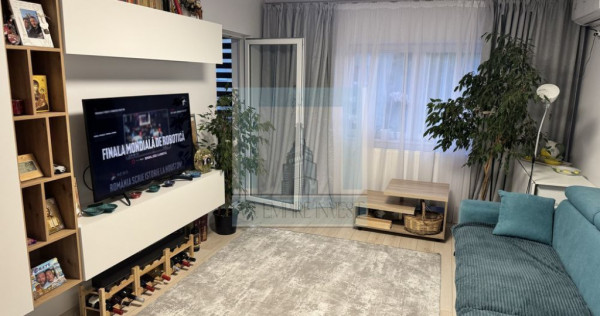 Apartament 3 Camere . 2 bai, 2 balcoane-zona Triaj/Brasov