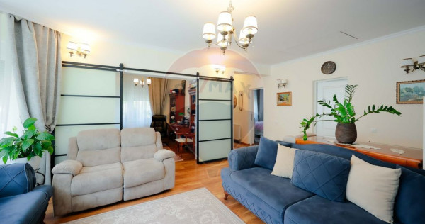 Casă cu 4 camere de v&acirc;nzare, S&acirc;ntandrei