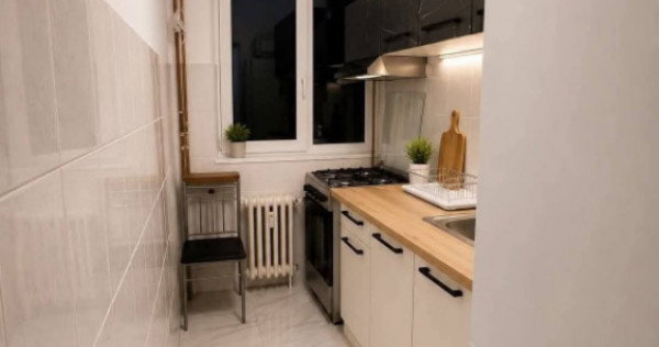 Apartament de v&acirc;nzare &icirc;n Tomis Nord | 3 camere, renovat