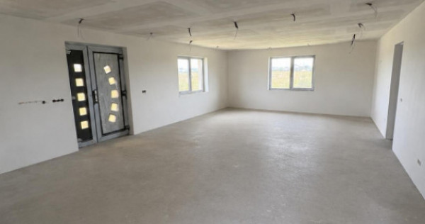 Casă individuală, 120 mp utili, teren 700 mp, 3 dormitoare