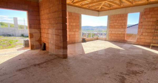 Casa de vanzare, 3 camere, 117 mp, 930 mp teren - zona Aero