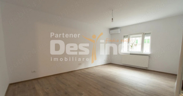 Apartament cu doua camere, decomandat, Soarelui.
