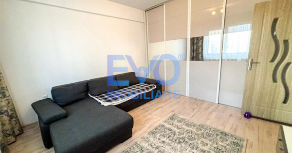 Apartament cu o camera, decomandat, loc de parcare, zona Val