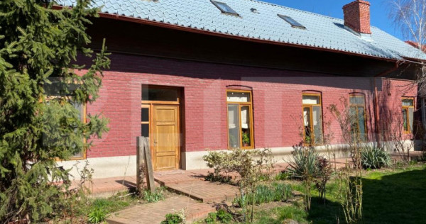 Clădire P + M, 166.90 mp, pentru birouri, curte 100 mp, par