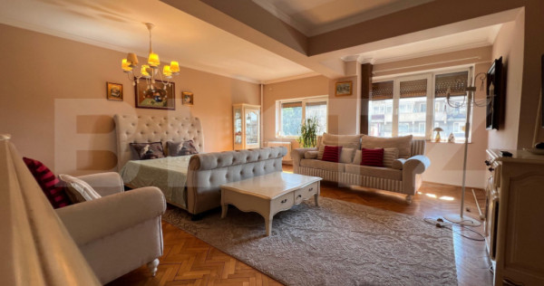 Apartament cu 3 camere, decomandat, 116 mp, zona Ultracentra