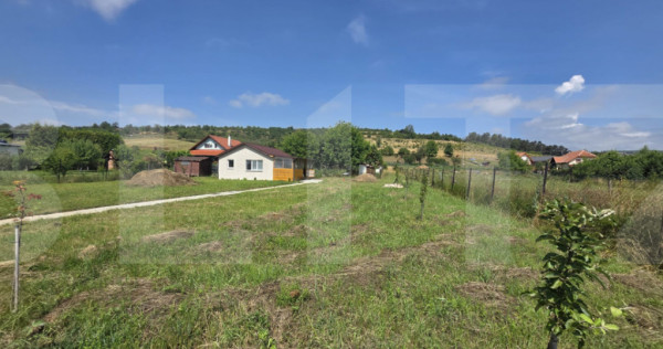 Casa noua cu terasa generoasa si teren, comuna Moacsa