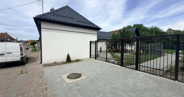 Casa 3 camere la cheie + curte 160mp &icirc;n Avrig