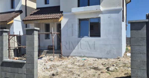 Duplex despartit - zona excelenta- toate utilitatile - posib