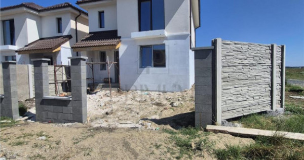 Duplex despartit - zona excelenta- toate utilitatile - posib