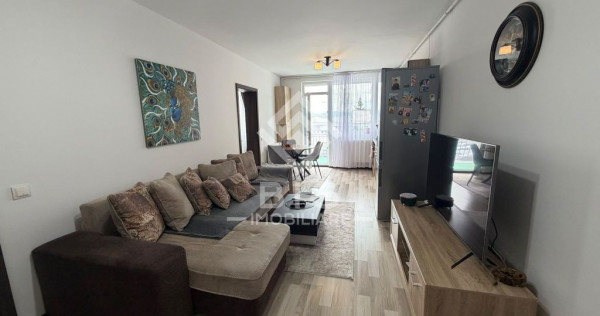 Apartament de vanzare 3 camere mobilat si utilat