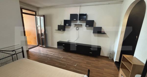 Garsoniera de vanzare, 24 mp, etaj 2, zona Central