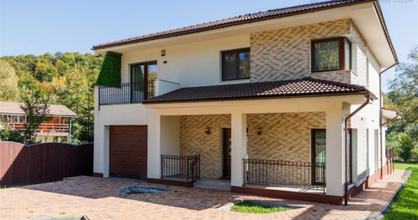 Vila moderna de 5 camere zona Lacul Noua