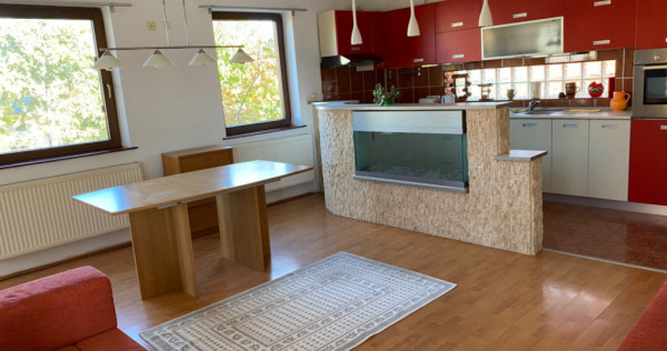 Casă cu 4 camere, 120 mp, zona Est