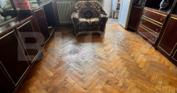 Apartament 2 camere, etaj 2, necesita revovare, zona central