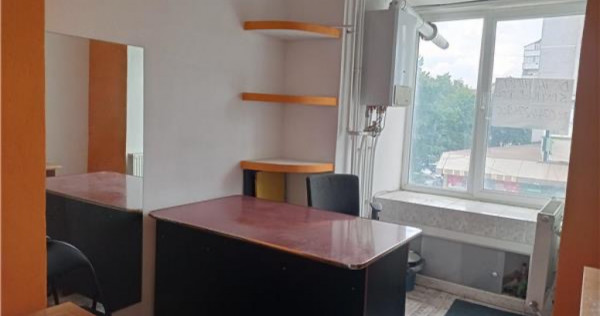 &Icirc;nchiriez spațiu birou str. Mihai Viteazul