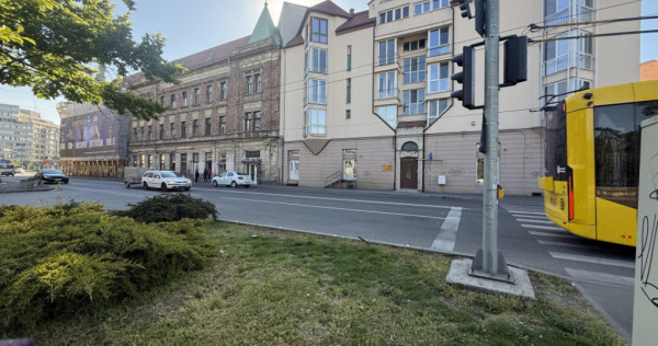 IN CENTRU- Apartament cu 3 camere - TIMISOARA-92 MP