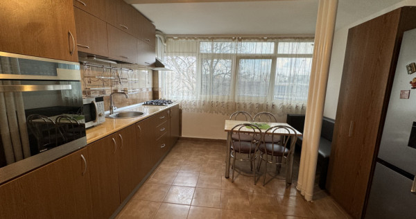 Apartament 3 camere de &icirc;nchiriat &ndash; Piața Sudului | 65 mp |