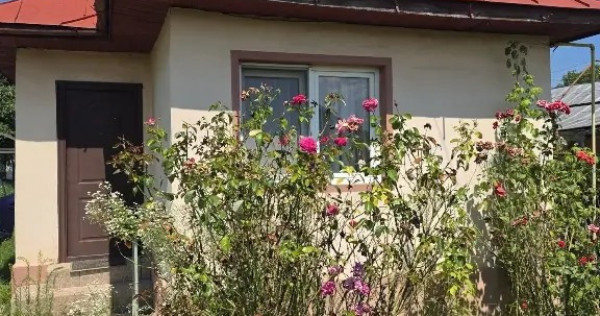Casa + teren de vanzare