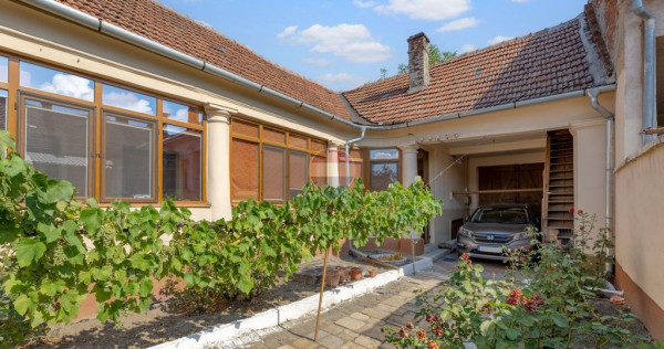 Casă 4 camere cu teren 475 mp &ndash; zonă centrală, Arad