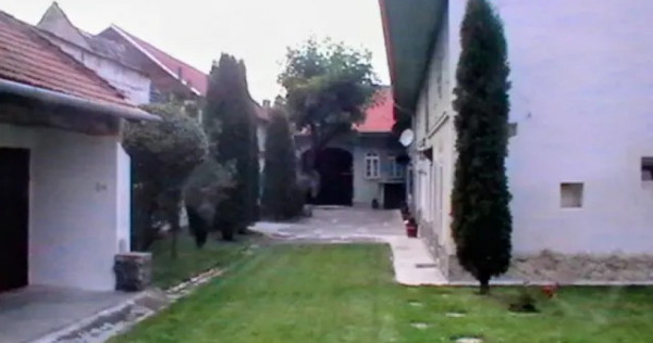 Proprietate: 1500mp, cu casa saseasca autentica, in Cristian, Brasov