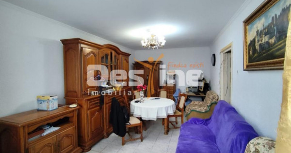 Ultracentral, 2 camere decomandat, zona Hale, 50.4mp Su.