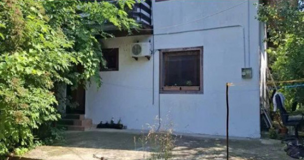 Casa Poiana Campina 6 camere, 228 mp. S.C. . 1521 mp teren.!