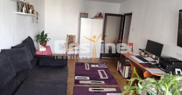 Apartament 4 camere Nord Mega Image