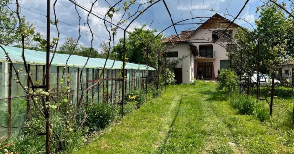 Casă P+E, 6 camere + teren 3.374 mp, Vulcana-Pandele