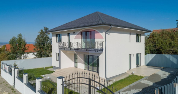 Casă modernă Bunloc, vedere Bucegi, 186 mp, comision 0