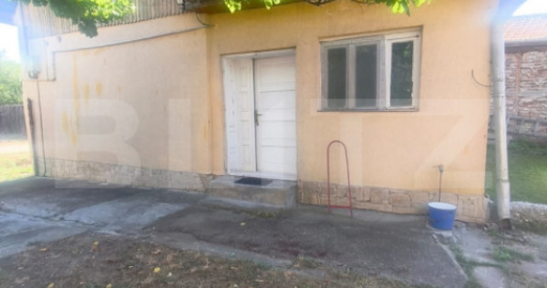 Casa vanzare, 50 mp, zona Centrala - Ocna Mures