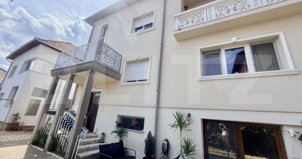 Duplex 3 niveluri, 250 mp, zona Cetate - HCC
