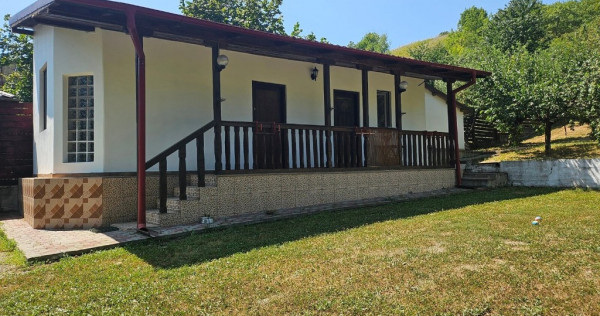 Casa si teren 1697 mp Stefanesti, 97000 EURO