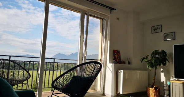 PROPRIETAR - Apartament 2 camere - Panorama deosebita asupra muntilor