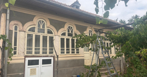 Casa individuala, 150 mp, teren 2023 mp, zona Leu