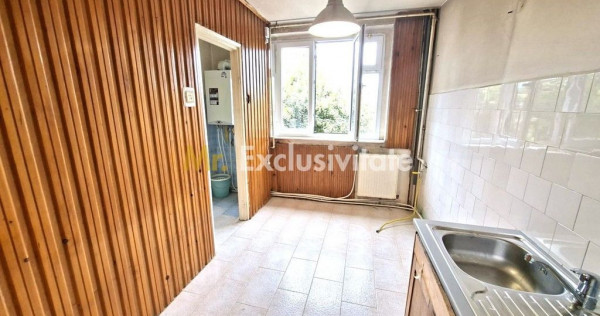 Apartament 4 camere Nord ,Etaj 3 la Poarta Scolii nr 14