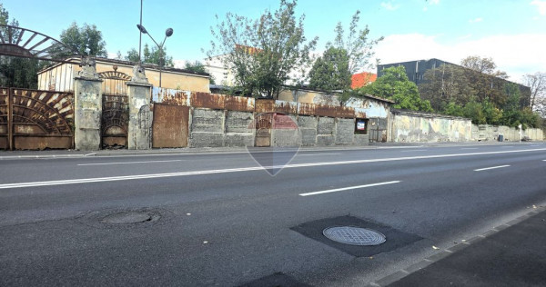 V&acirc;nzare imobil &icirc;n Brașov, Uzina 2, stradal, str. Zizin...