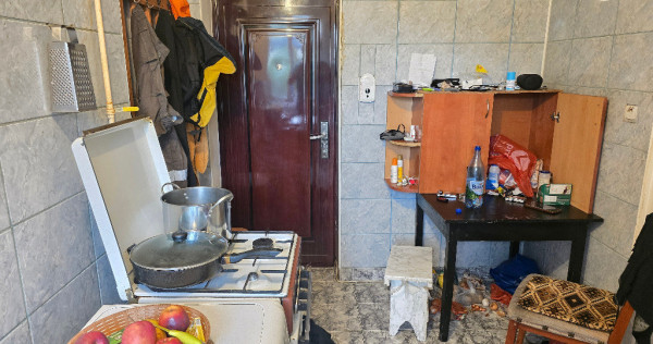 Vand apartament cu 2 camere in Deva, zona Al. Motilor et. 1,