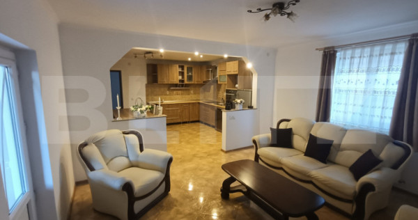 Casa cu 5 camere, suprafata utila 208 mp, loc. Halmeu