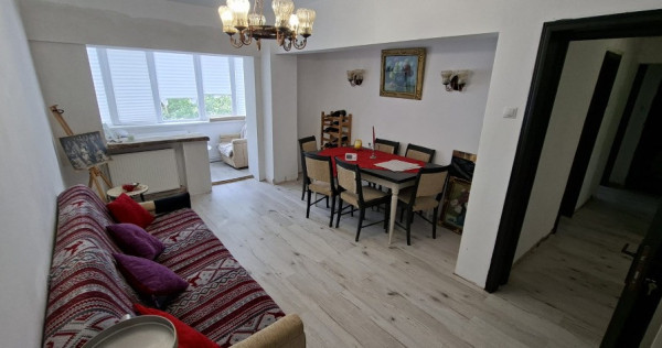 Centru (V.Alecsandri) apartament 3 camere/2bai/2balcoane/82mp/et.3